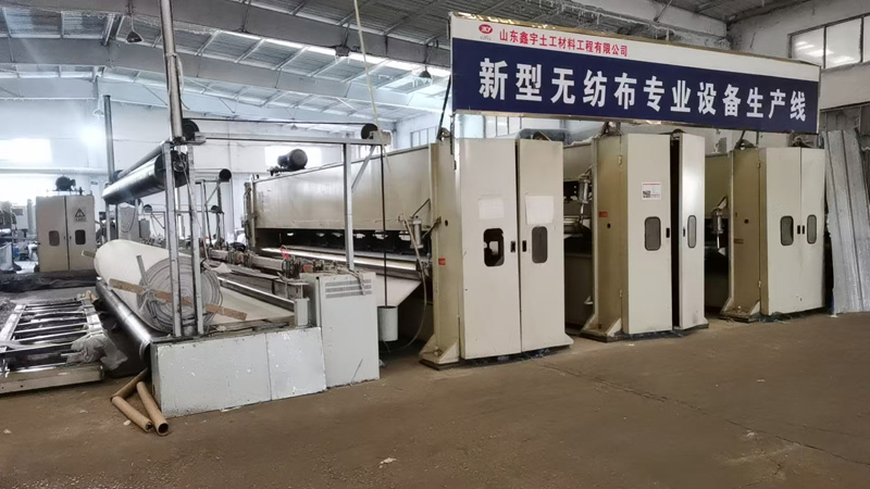 新型無紡布專業生產線.jpg